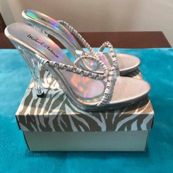Michael Antonio Silver Satin Heels Size 6-1/2 *NEW 🎀 - Picture 1 of 7